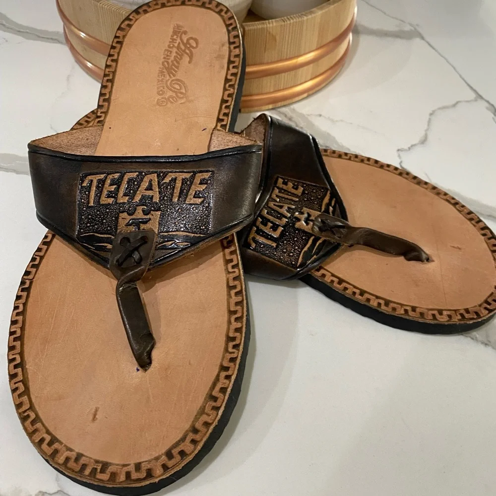 Sandals Men’s size 11 leather flip flops